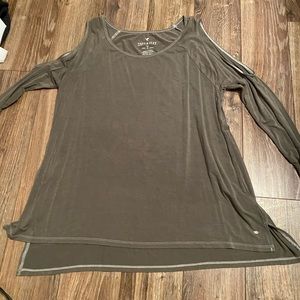 American Eagle shoulder cut out t-shirt